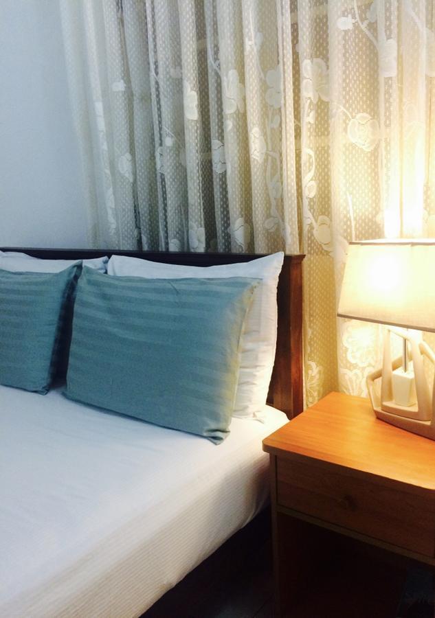 Colombo Lavinia Beach Hostel Dehiwala-Mount Lavinia Bagian luar foto